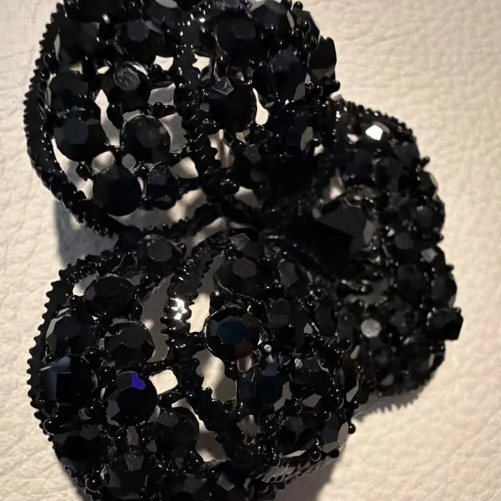 Albert Weiss weiss black